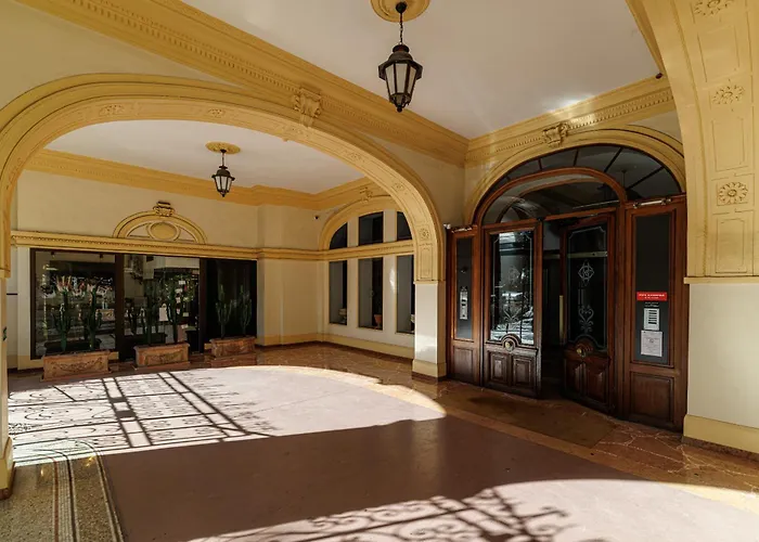 Ultra 2 Bdr - Ac & Balcony