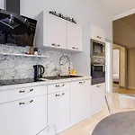 Appartement Ultra 2 Bdr - Ac & Balcony