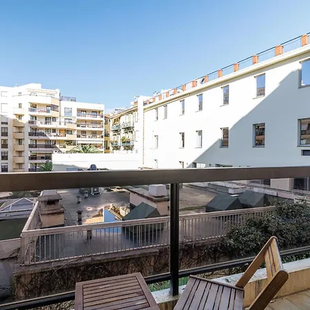 Ultra 2 Bdr - Ac & Balcony *