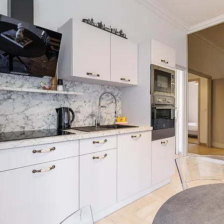 Apartmán Ultra 2 Bdr - Ac & Balcony