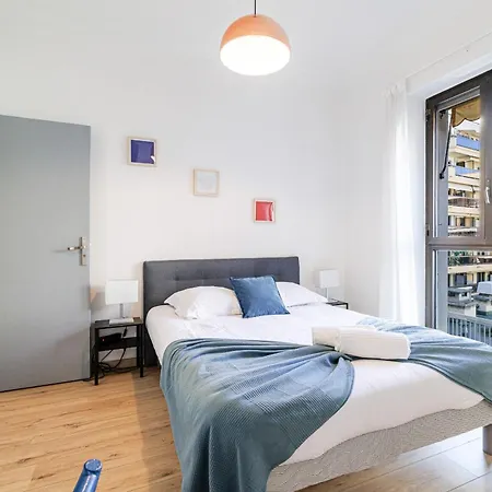 Apartment Ultra 2 Bdr - Ac & Balcony Nice