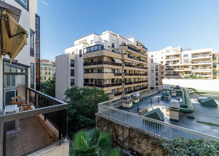 شقة Ultra 2 Bdr - Ac & Balcony نيس