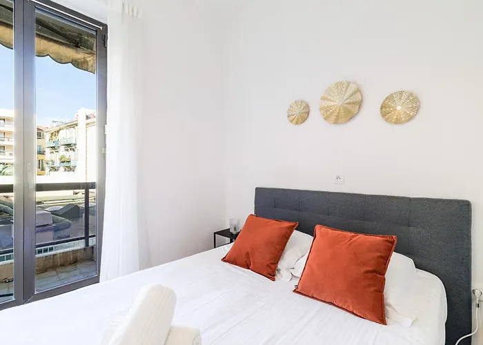 Apartman Ultra 2 Bdr - Ac & Balcony Nizza